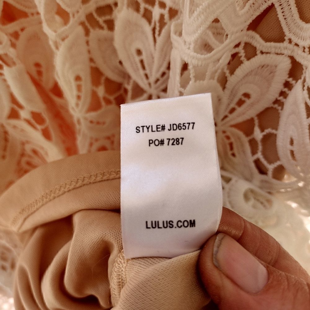 Lulus maxi dress   - Picture 11 of 11